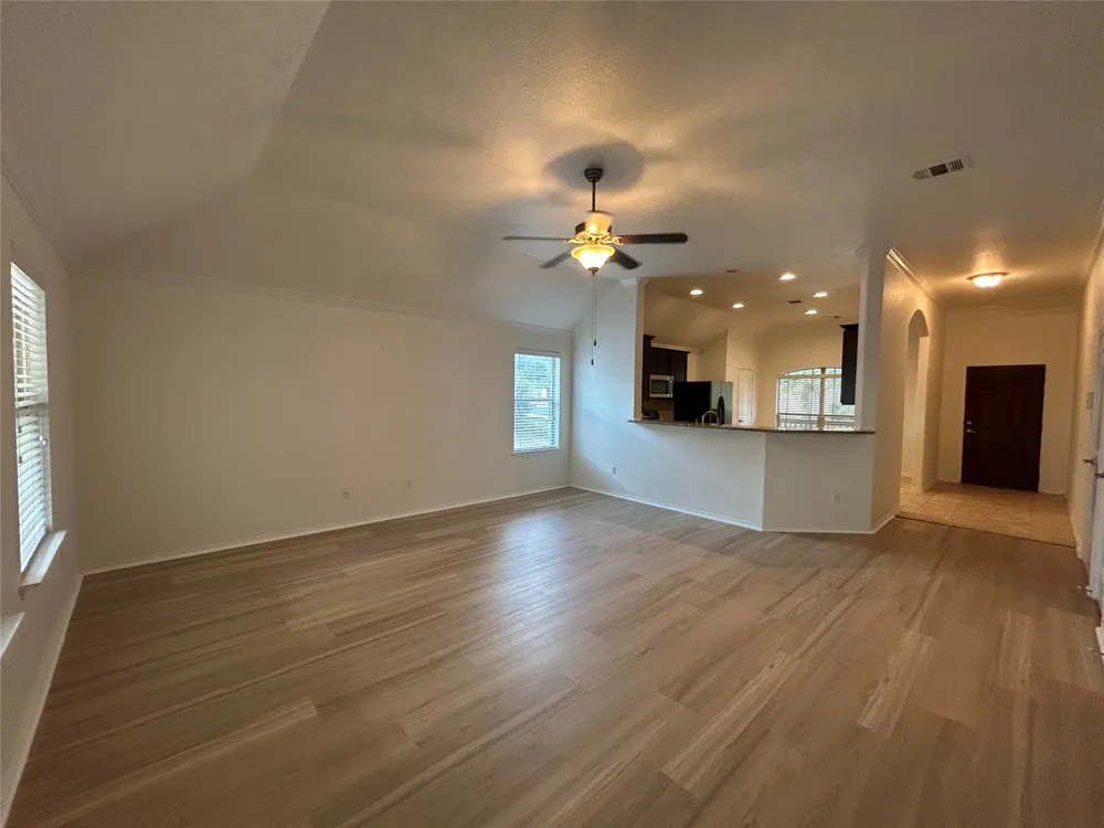 629 Boone Valley Drive Round Rock, TX 78664