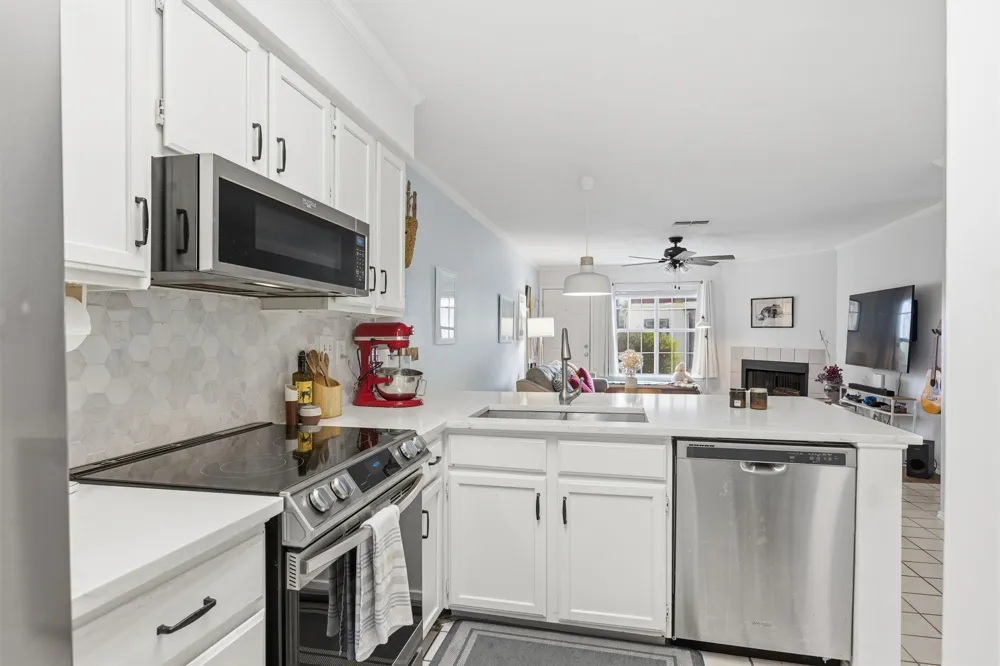 2215 Post Road #1018 Austin, TX 78704