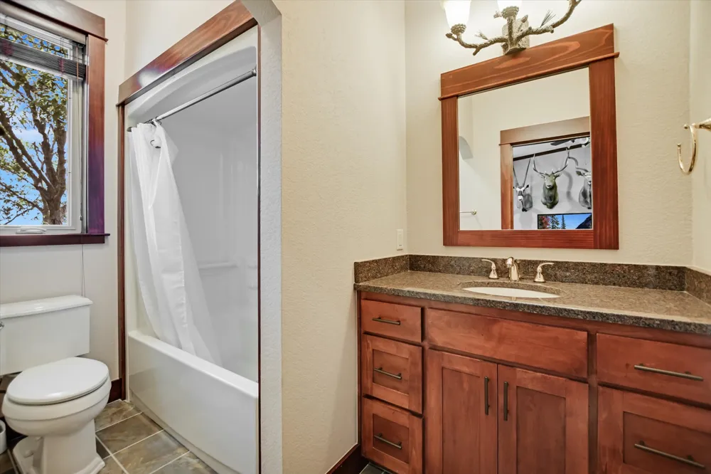 2803 Ranch Road 2831 Horseshoe Bay, TX 78657