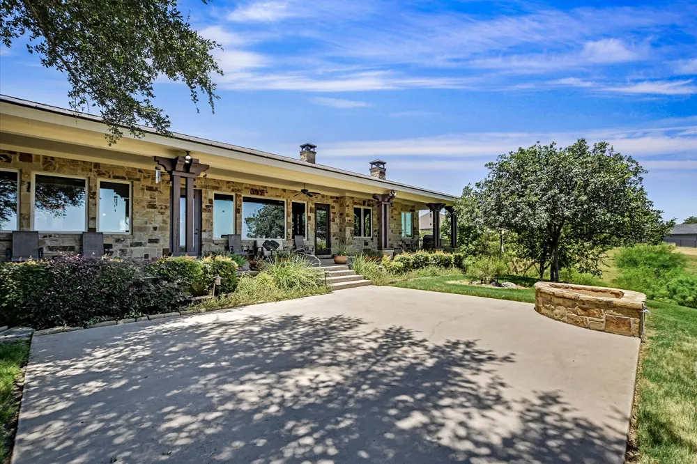 2803 Ranch Road 2831 Horseshoe Bay, TX 78657