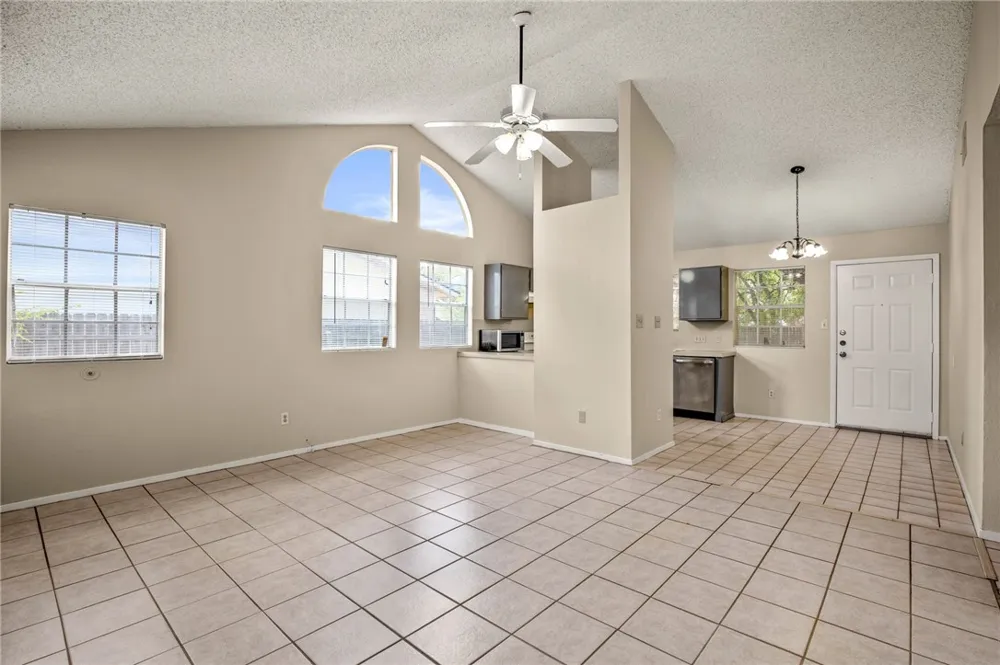8807 Pineridge Drive #A Austin, TX 78729