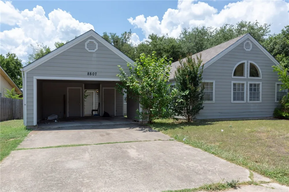 8807 Pineridge Drive #A Austin, TX 78729