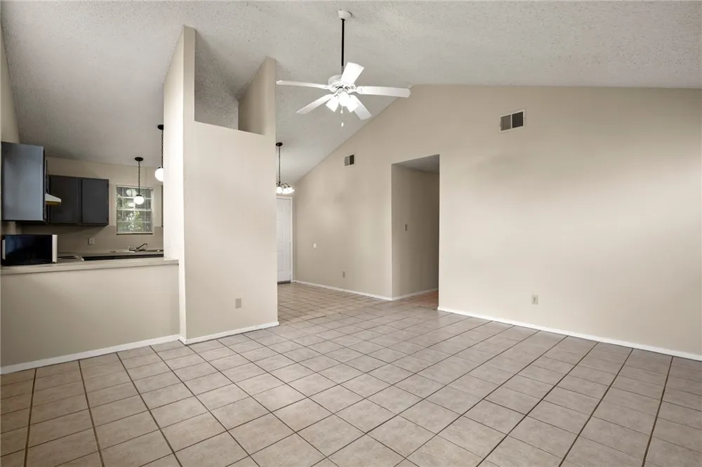 8807 Pineridge Drive #A Austin, TX 78729