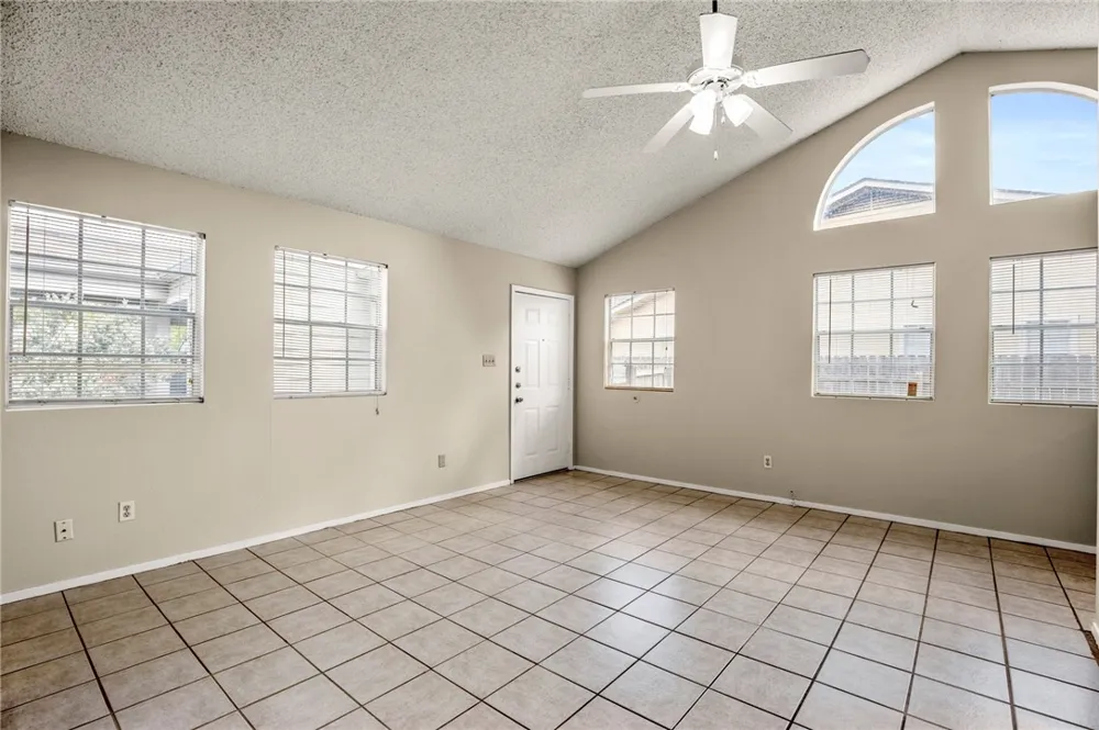 8807 Pineridge Drive #A Austin, TX 78729