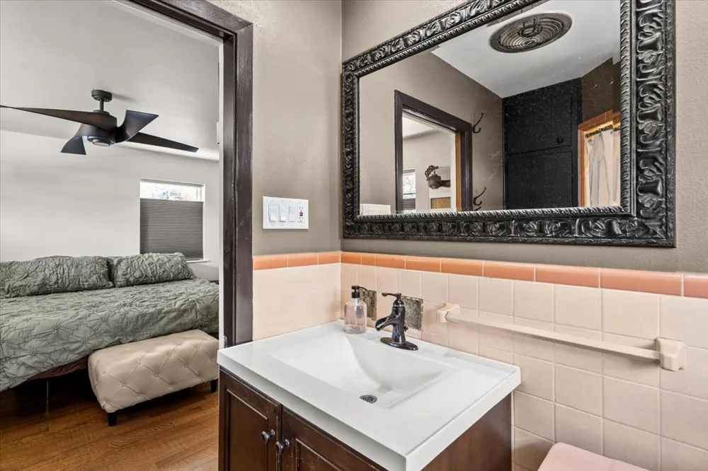 11901 Oak Trail Austin, TX 78753