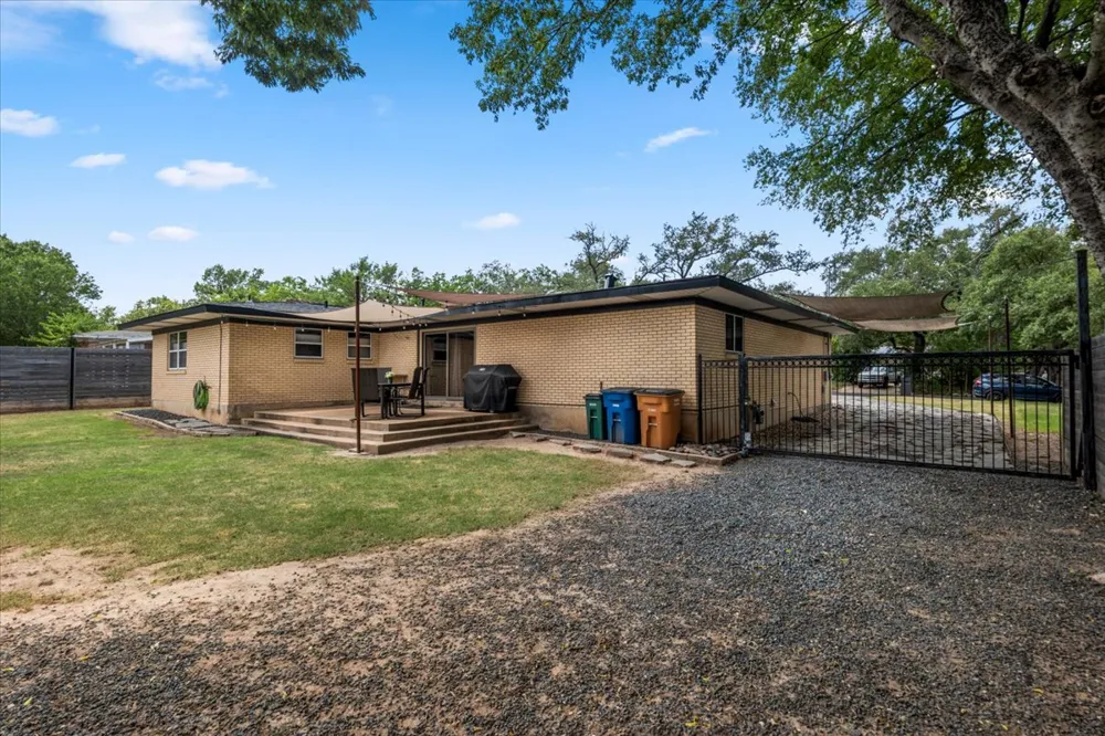 11901 Oak Trail Austin, TX 78753