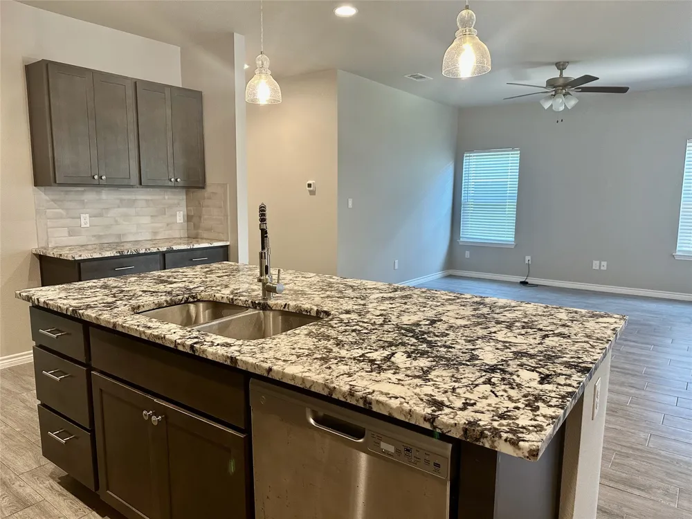 401 CR 306 #A Jarrell, TX 76537