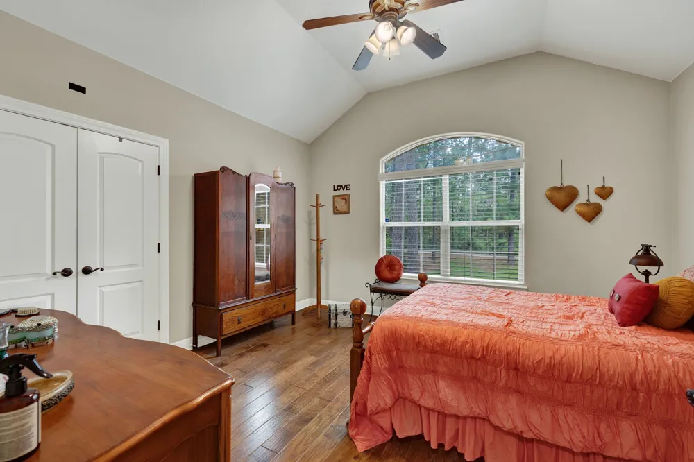 107 Nanakuli Bastrop, TX 78602