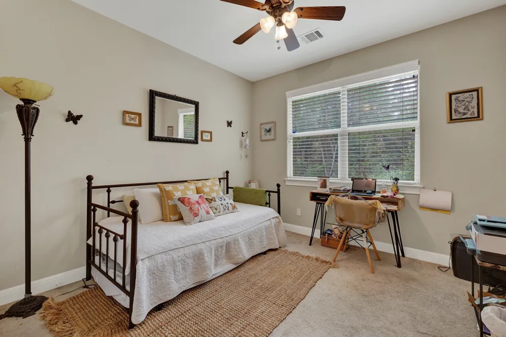107 Nanakuli Bastrop, TX 78602