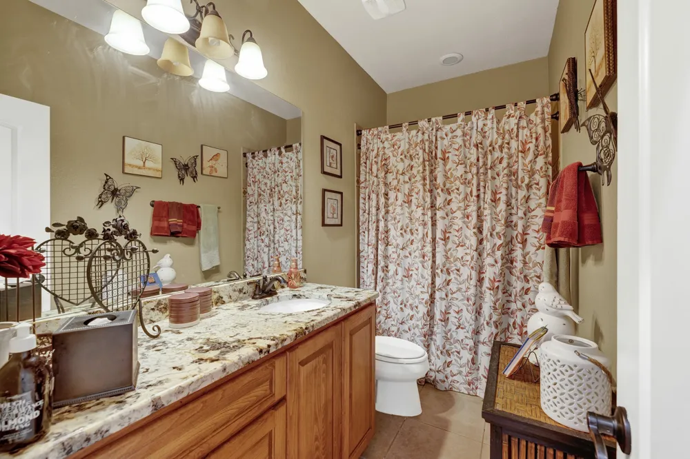 107 Nanakuli Bastrop, TX 78602