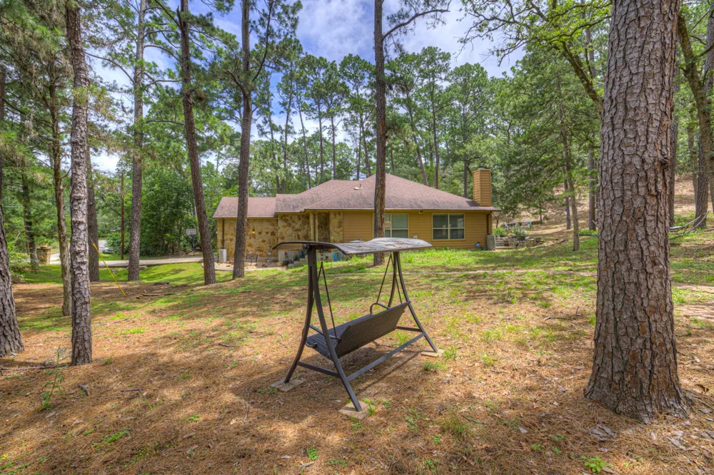 107 Nanakuli Bastrop, TX 78602