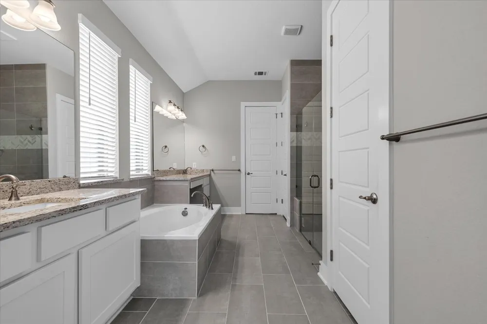 320 Raptor Beak Way Cedar Creek, TX 78612