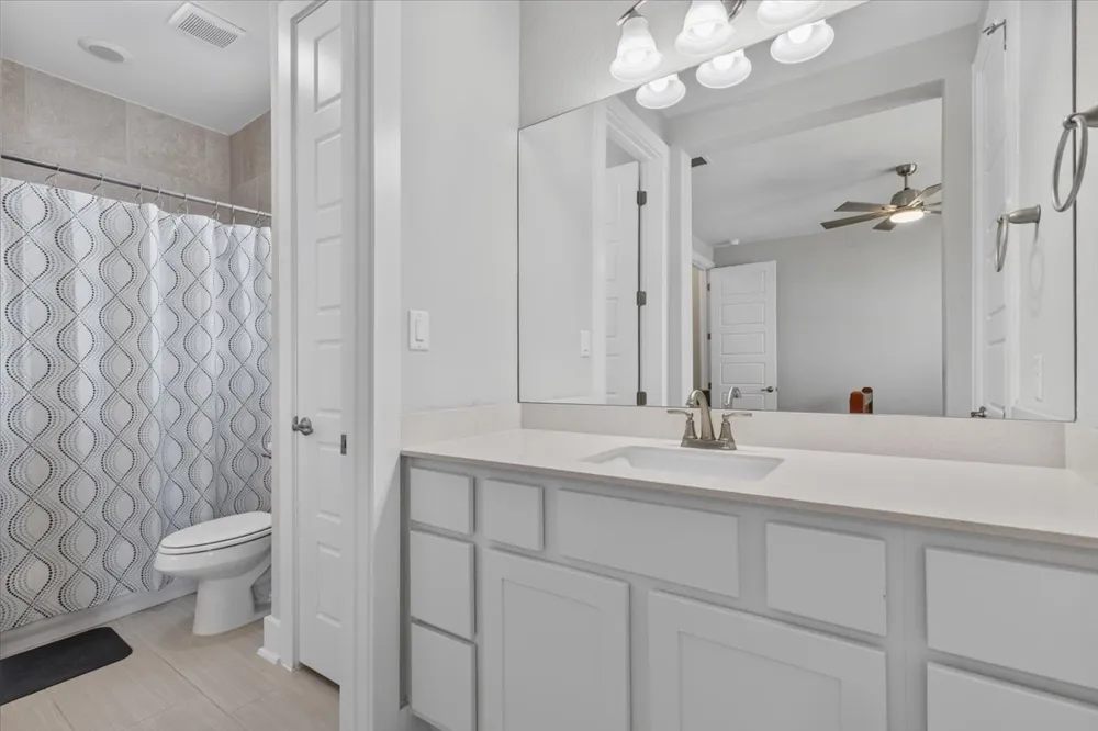 320 Raptor Beak Way Cedar Creek, TX 78612