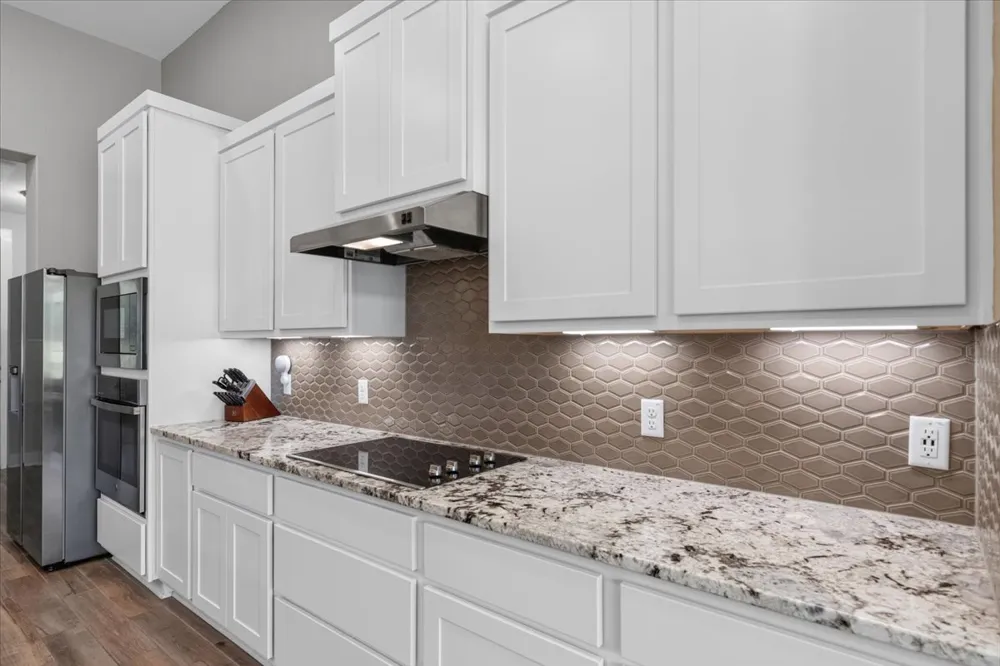 320 Raptor Beak Way Cedar Creek, TX 78612