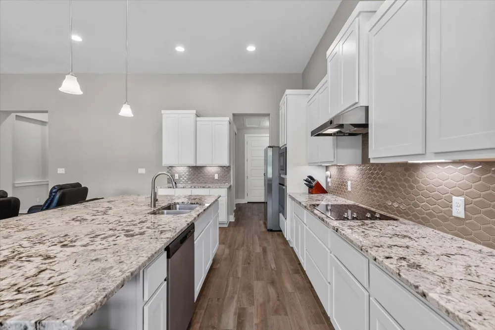 320 Raptor Beak Way Cedar Creek, TX 78612