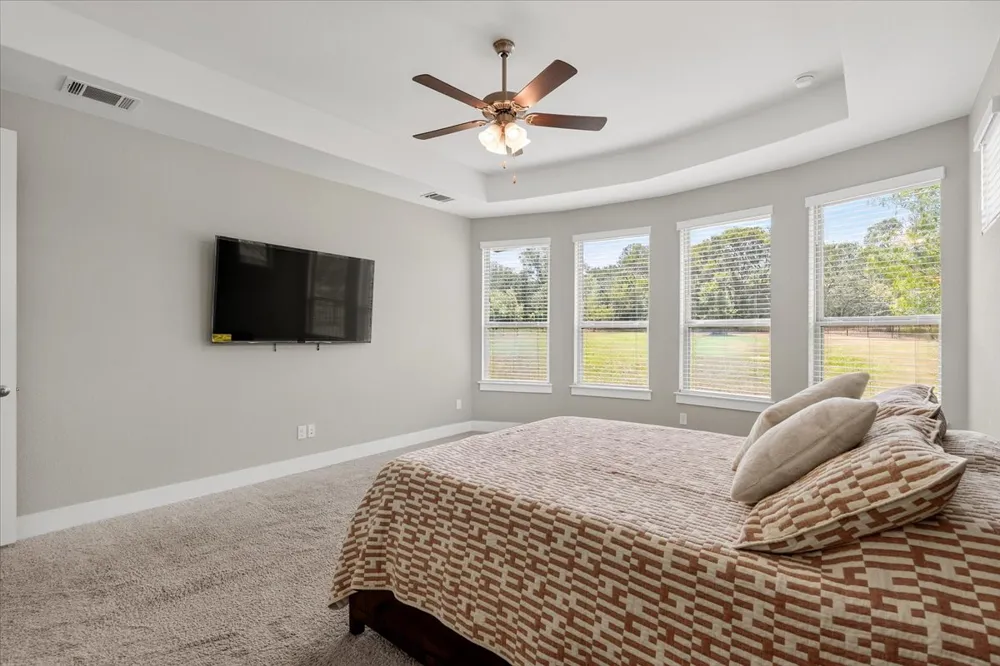 320 Raptor Beak Way Cedar Creek, TX 78612