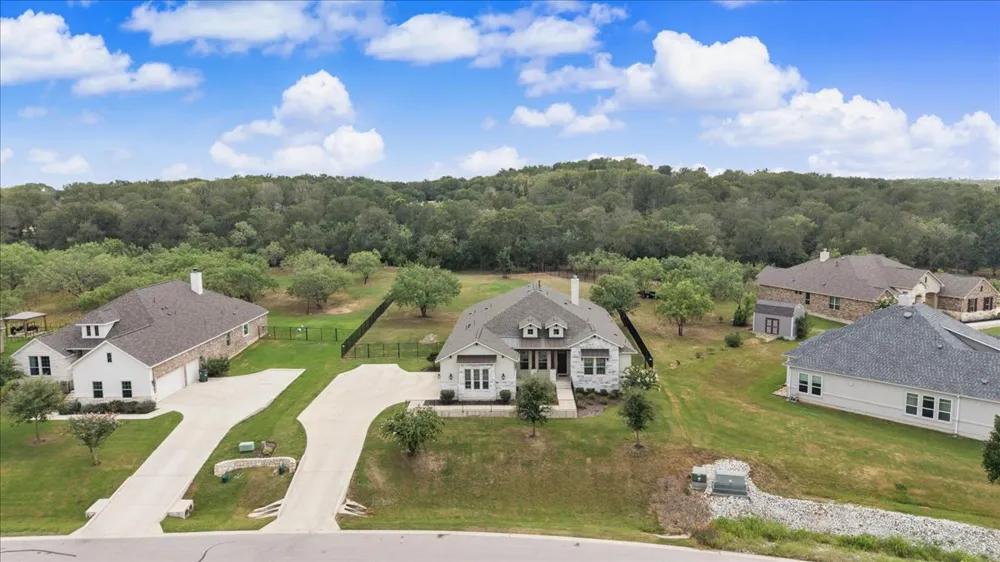320 Raptor Beak Way Cedar Creek, TX 78612