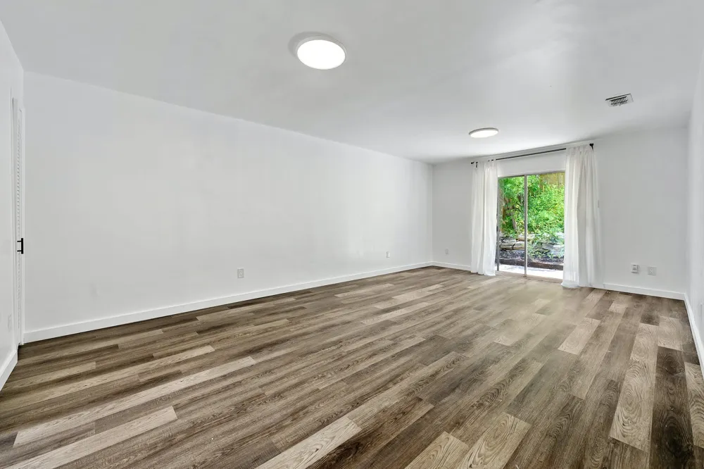 1706 Elmhurst Drive #B Austin, TX 78741