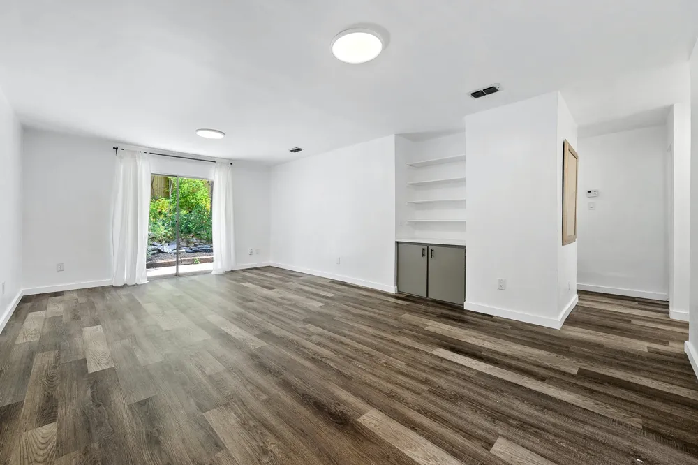 1706 Elmhurst Drive #B Austin, TX 78741