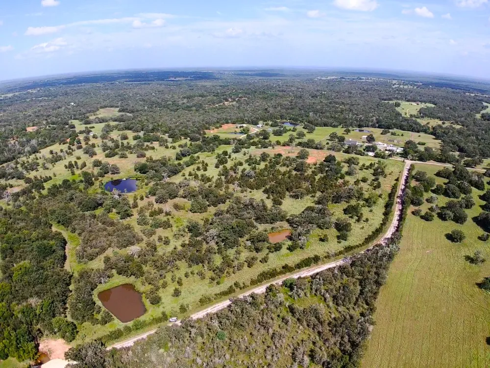 1085 County Road 426 Dime Box, TX 77853
