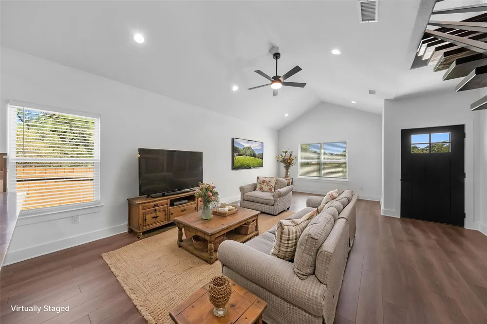 212 Southwood Drive Granite Shoals, TX 78654