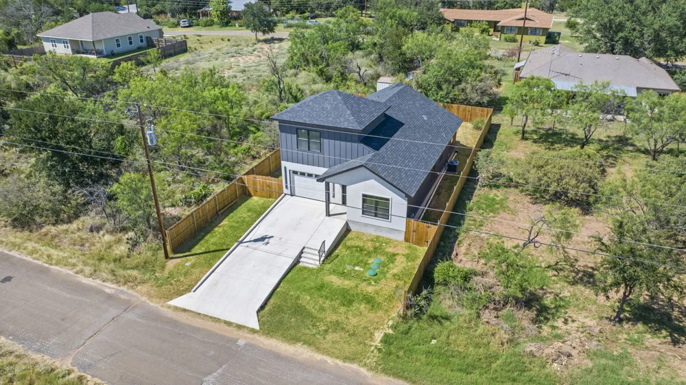 212 Southwood Drive Granite Shoals, TX 78654