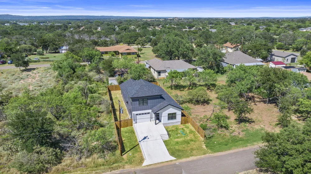212 Southwood Drive Granite Shoals, TX 78654