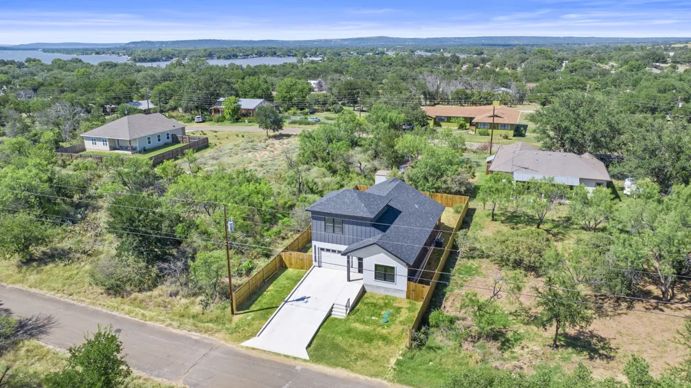 212 Southwood Drive Granite Shoals, TX 78654