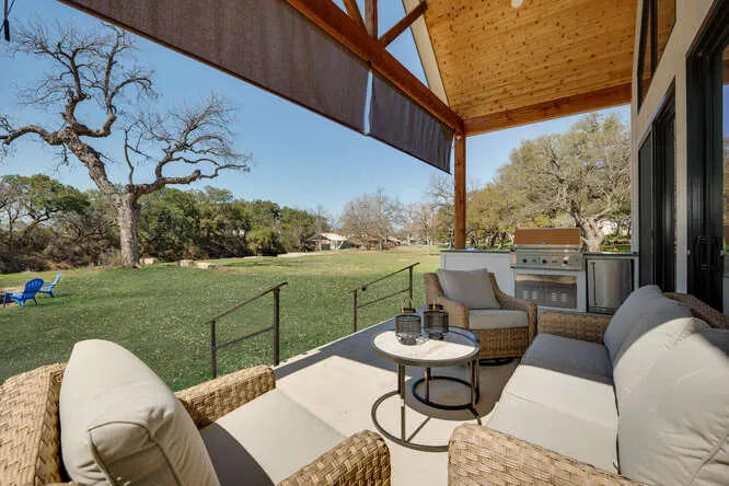 614 Pecan Creek Drive Horseshoe Bay, TX 78657