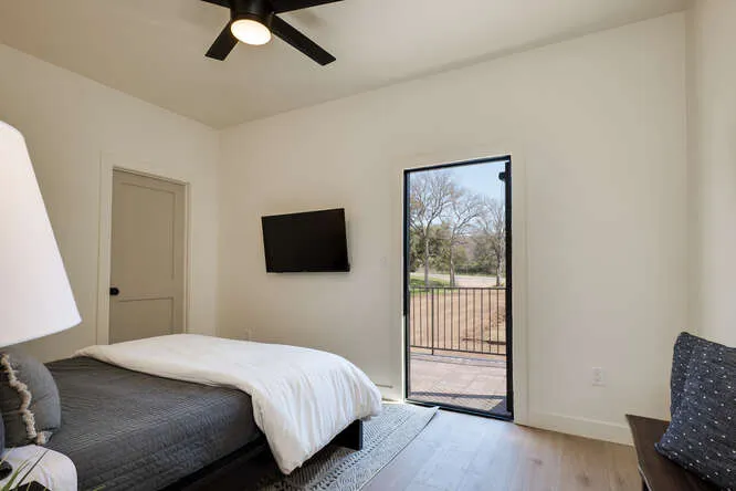 614 Pecan Creek Drive Horseshoe Bay, TX 78657