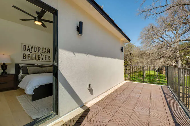 614 Pecan Creek Drive Horseshoe Bay, TX 78657