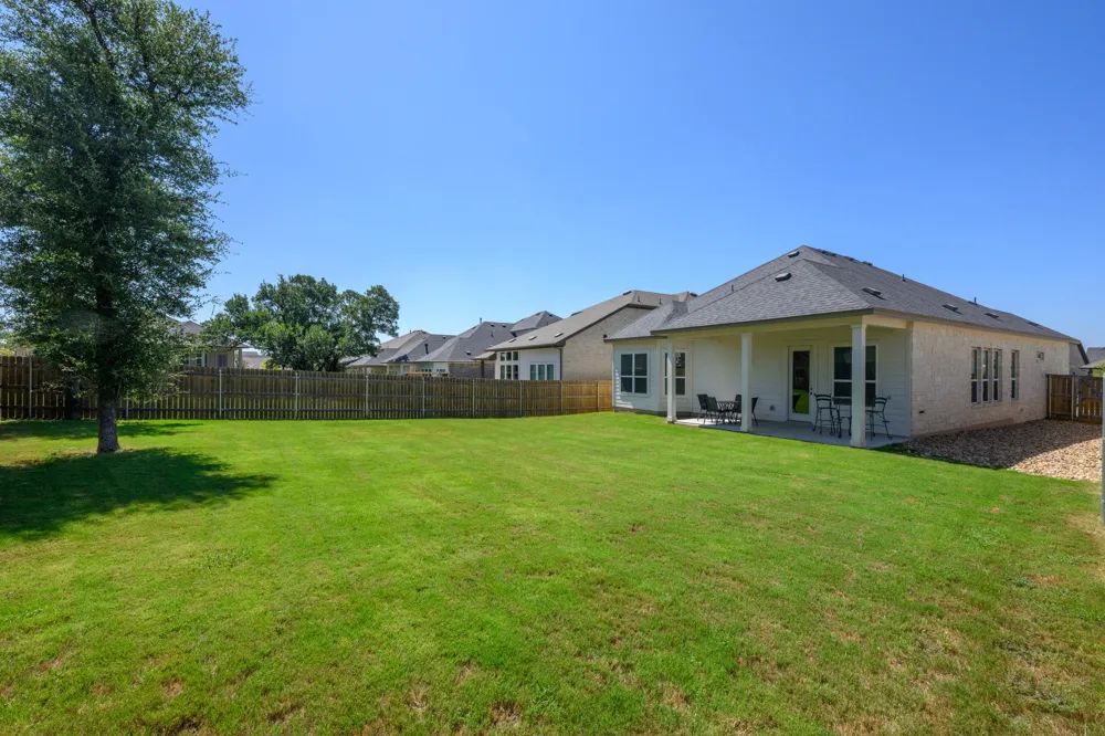 374 Kings Pine Drive Dripping Springs, TX 78620