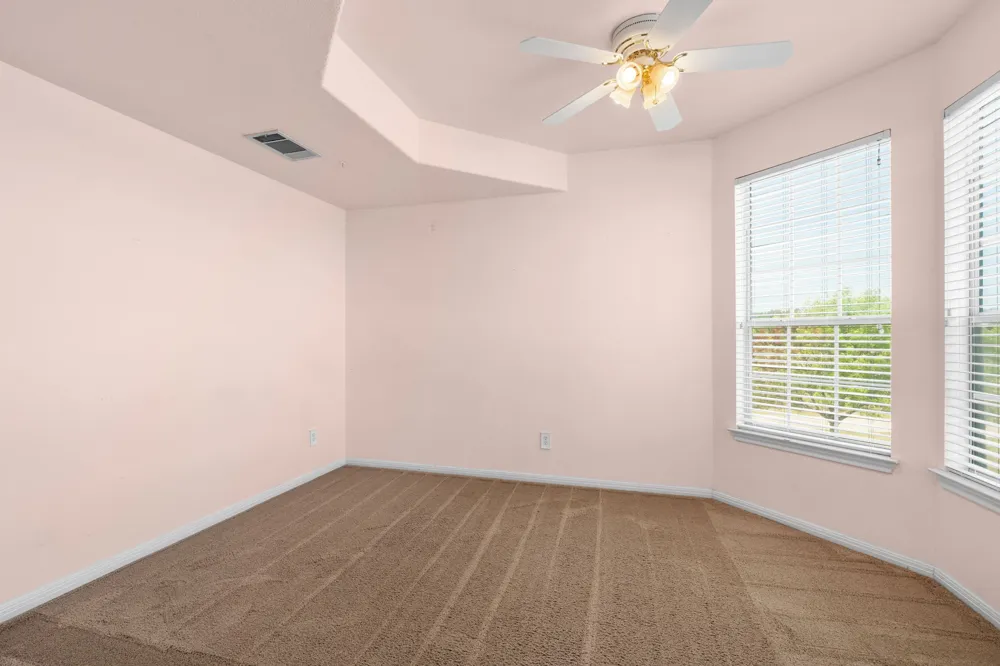 913 County Road 220 Florence, TX 76527