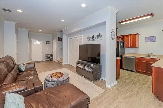 12250 Abbey Glen Lane #E Austin, TX 78753