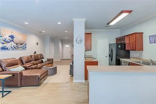 12250 Abbey Glen Lane #E Austin, TX 78753