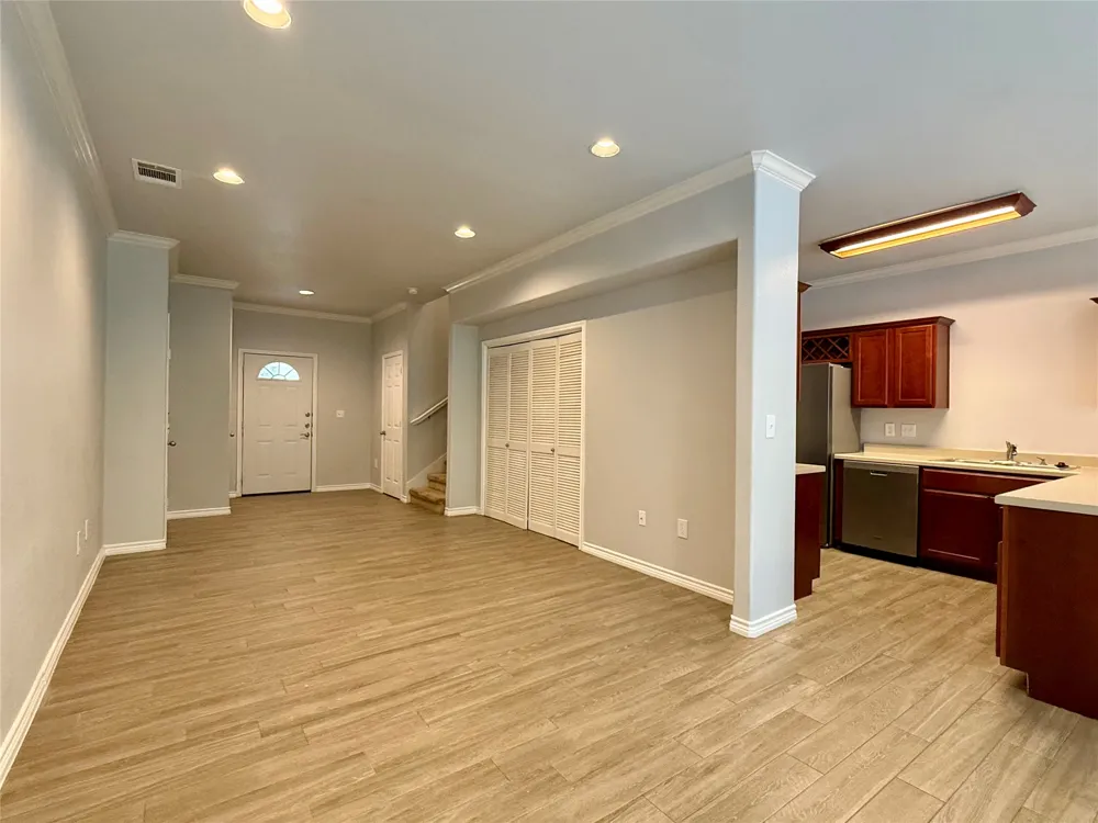 12250 Abbey Glen Lane #E Austin, TX 78753