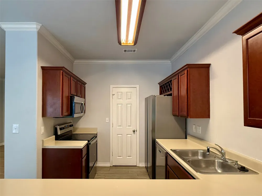 12250 Abbey Glen Lane #E Austin, TX 78753