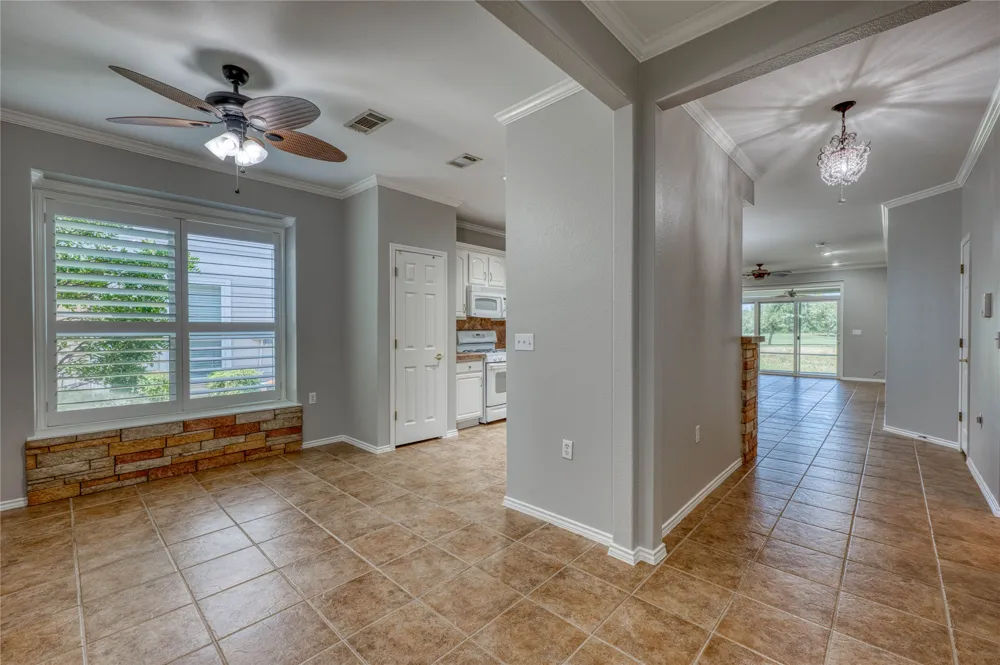 125 Dickens Circle Georgetown, TX 78633