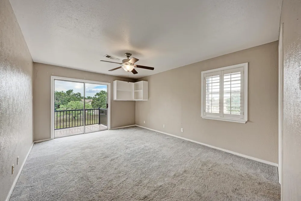 1202 Hi Stirrup #401 Horseshoe Bay, TX 78657