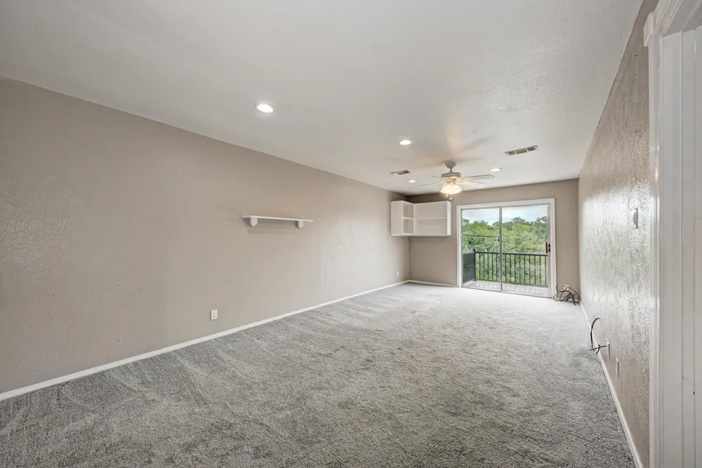 1202 Hi Stirrup #401 Horseshoe Bay, TX 78657