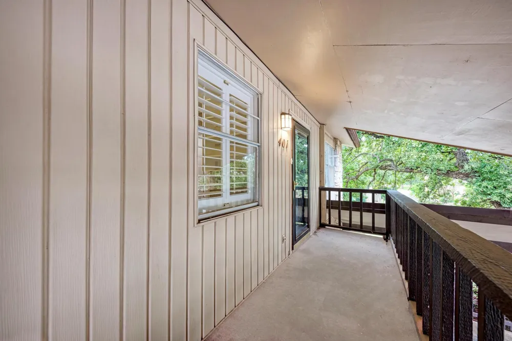 1202 Hi Stirrup #401 Horseshoe Bay, TX 78657