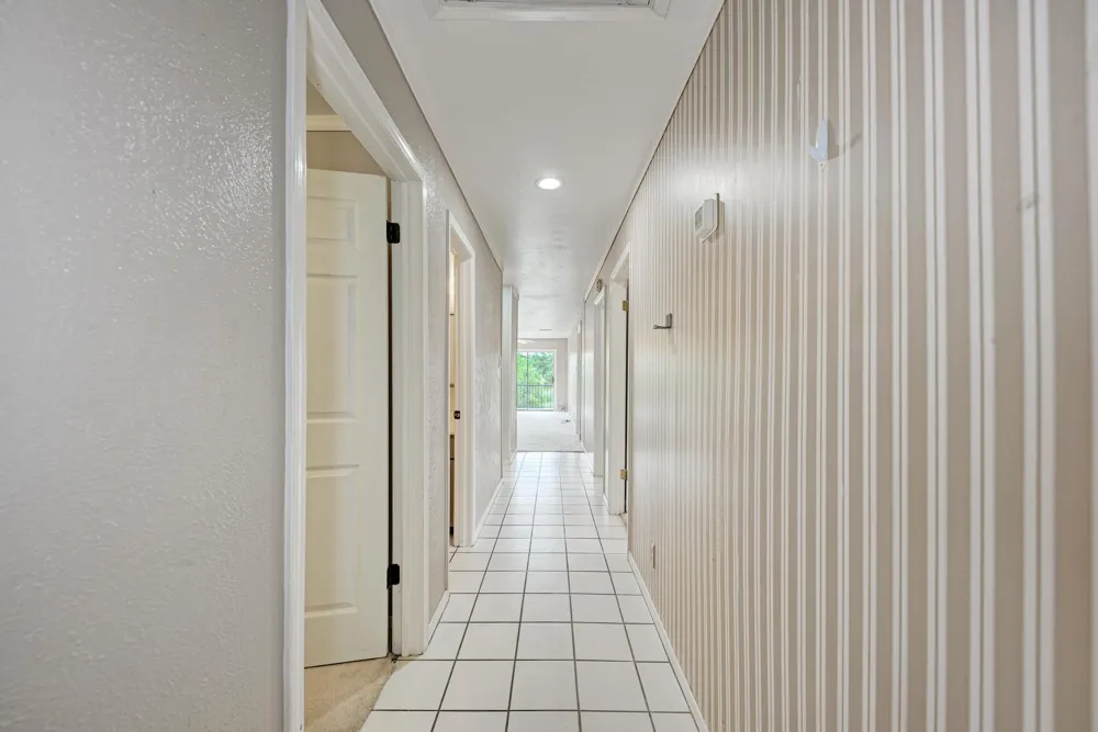 1202 Hi Stirrup #401 Horseshoe Bay, TX 78657