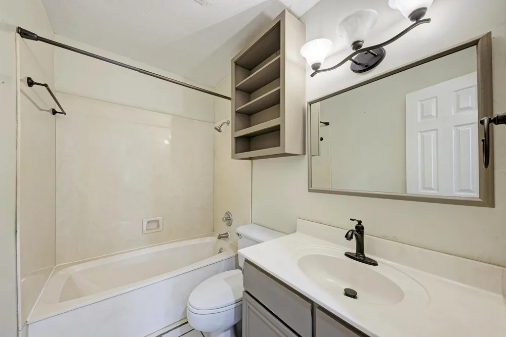 1202 Hi Stirrup #401 Horseshoe Bay, TX 78657