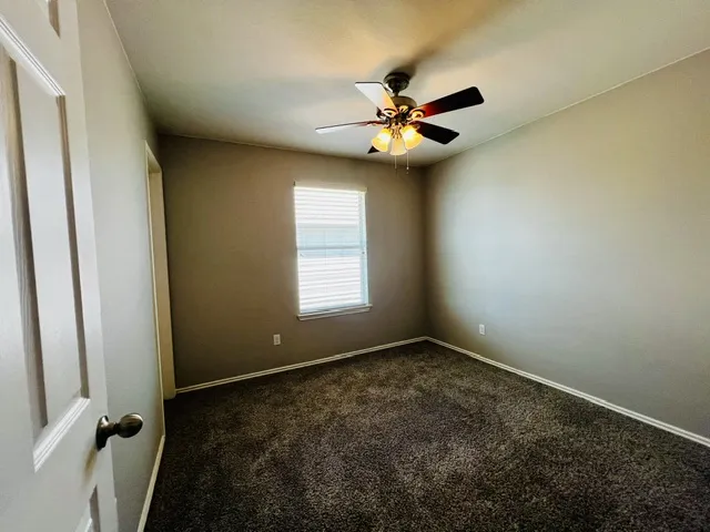 100 Magpie Goose Lane Leander, TX 78641