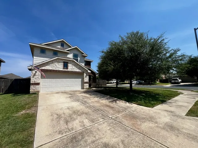 100 Magpie Goose Lane Leander, TX 78641