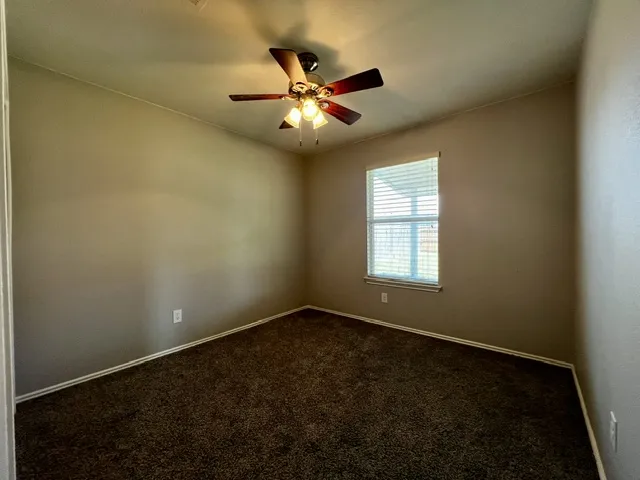 100 Magpie Goose Lane Leander, TX 78641