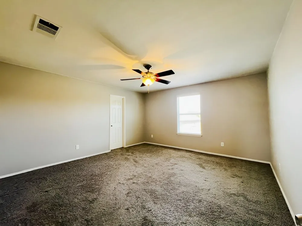 100 Magpie Goose Lane Leander, TX 78641