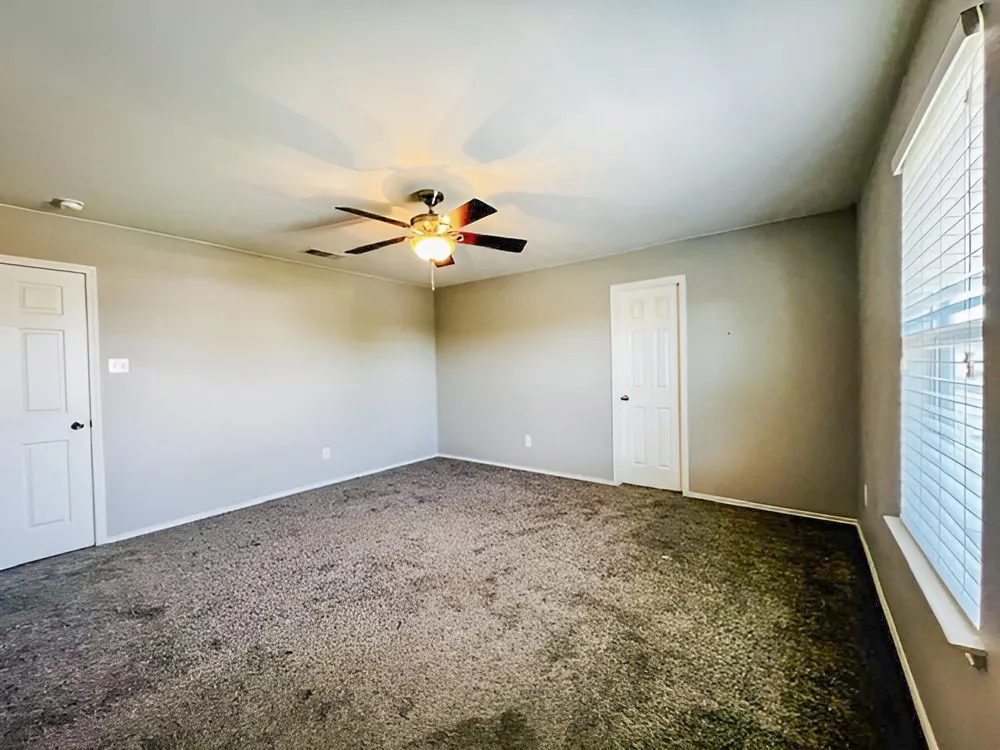 100 Magpie Goose Lane Leander, TX 78641