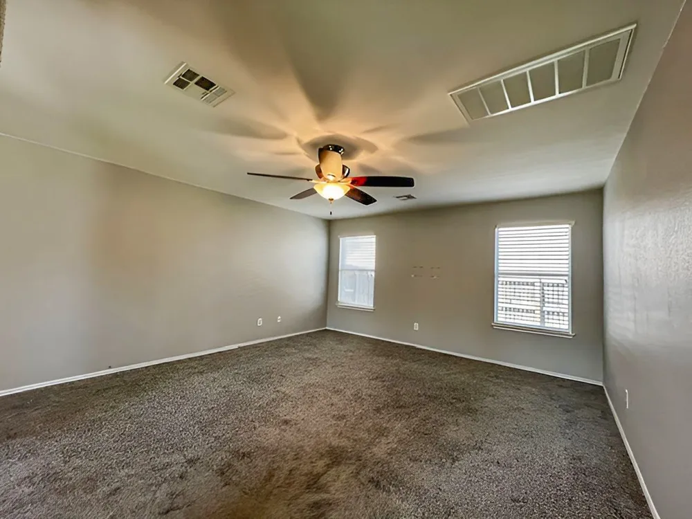 100 Magpie Goose Lane Leander, TX 78641