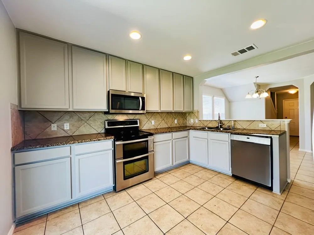 100 Magpie Goose Lane Leander, TX 78641